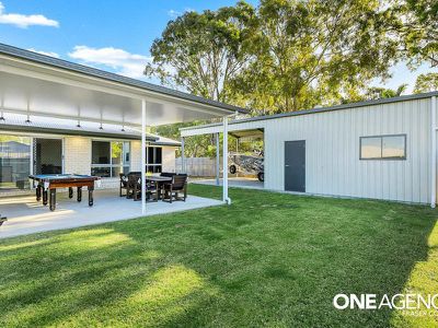 27 Senorita Parade, Urangan