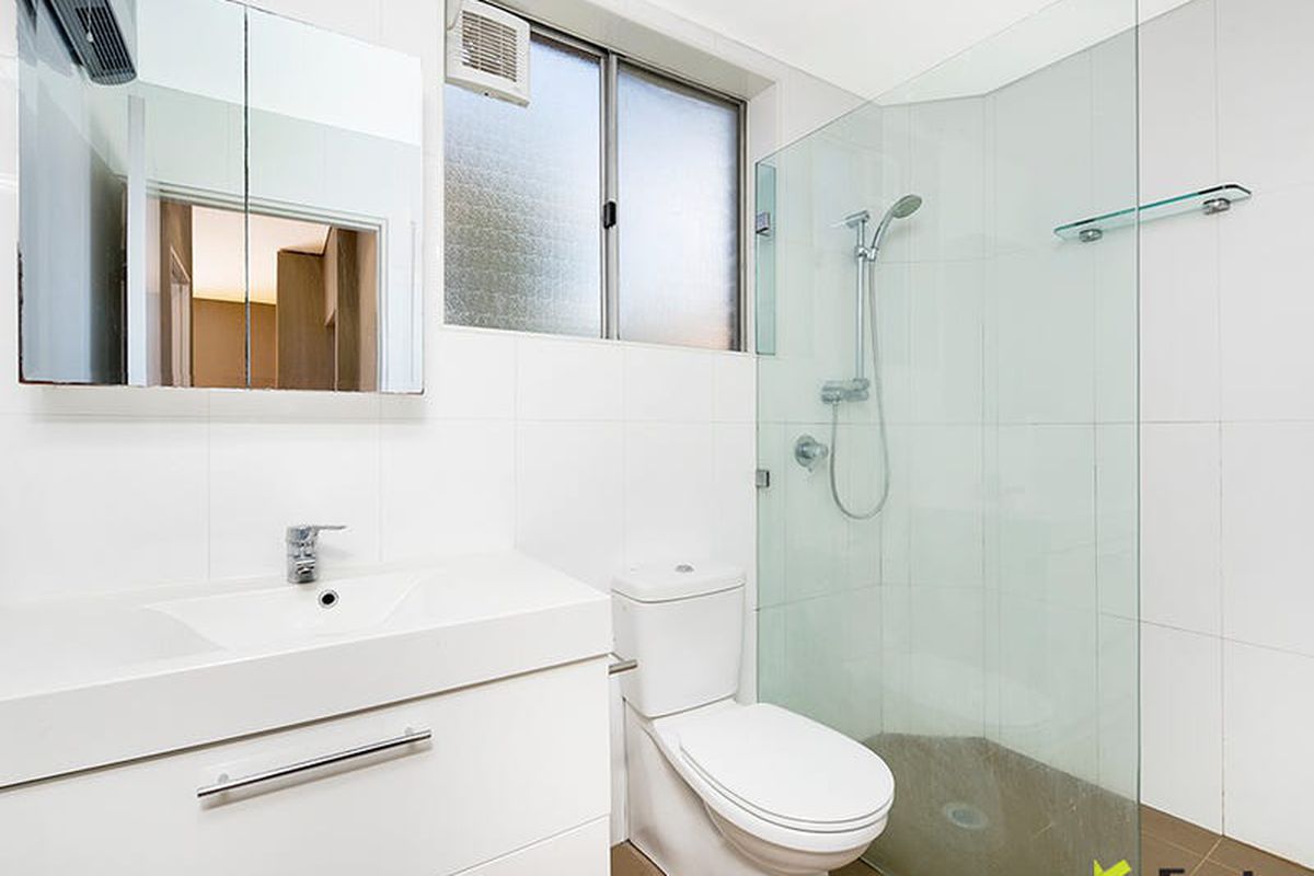5 / 37 Henley Road, Homebush West