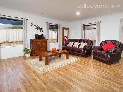 8 GILLMAN TERRACE (OFF BREWER DR), Wodonga