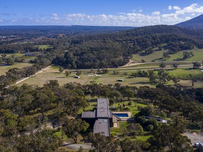2 Tucketts Road, Mount Macedon
