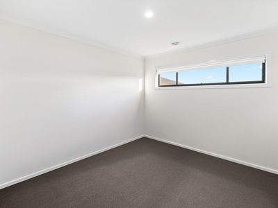 90 Welcome Parade, Wyndham Vale