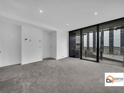 604 / 8 Waterview Walk, Docklands