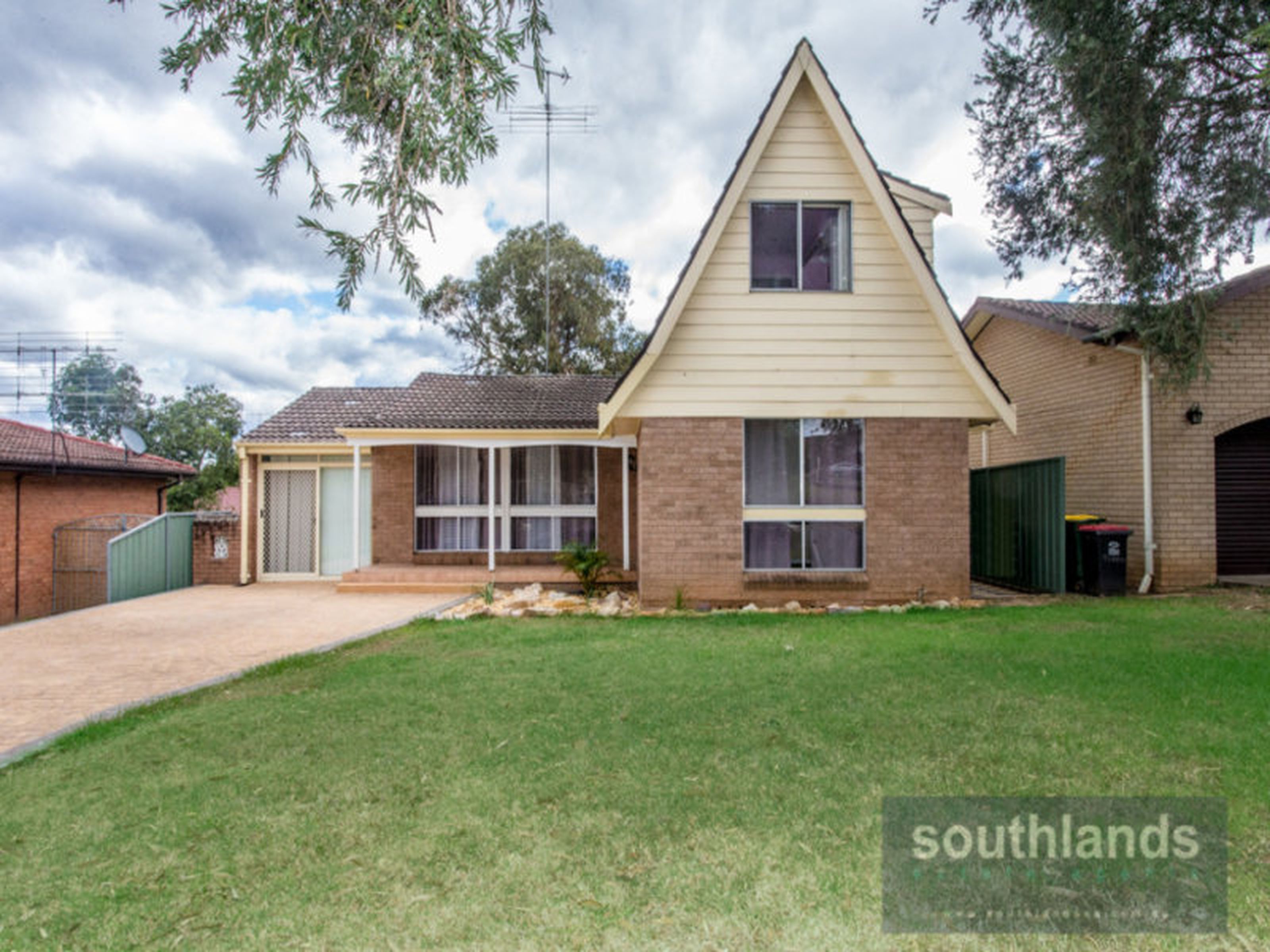 9 Lowanna Drive, SOUTH PENRITH