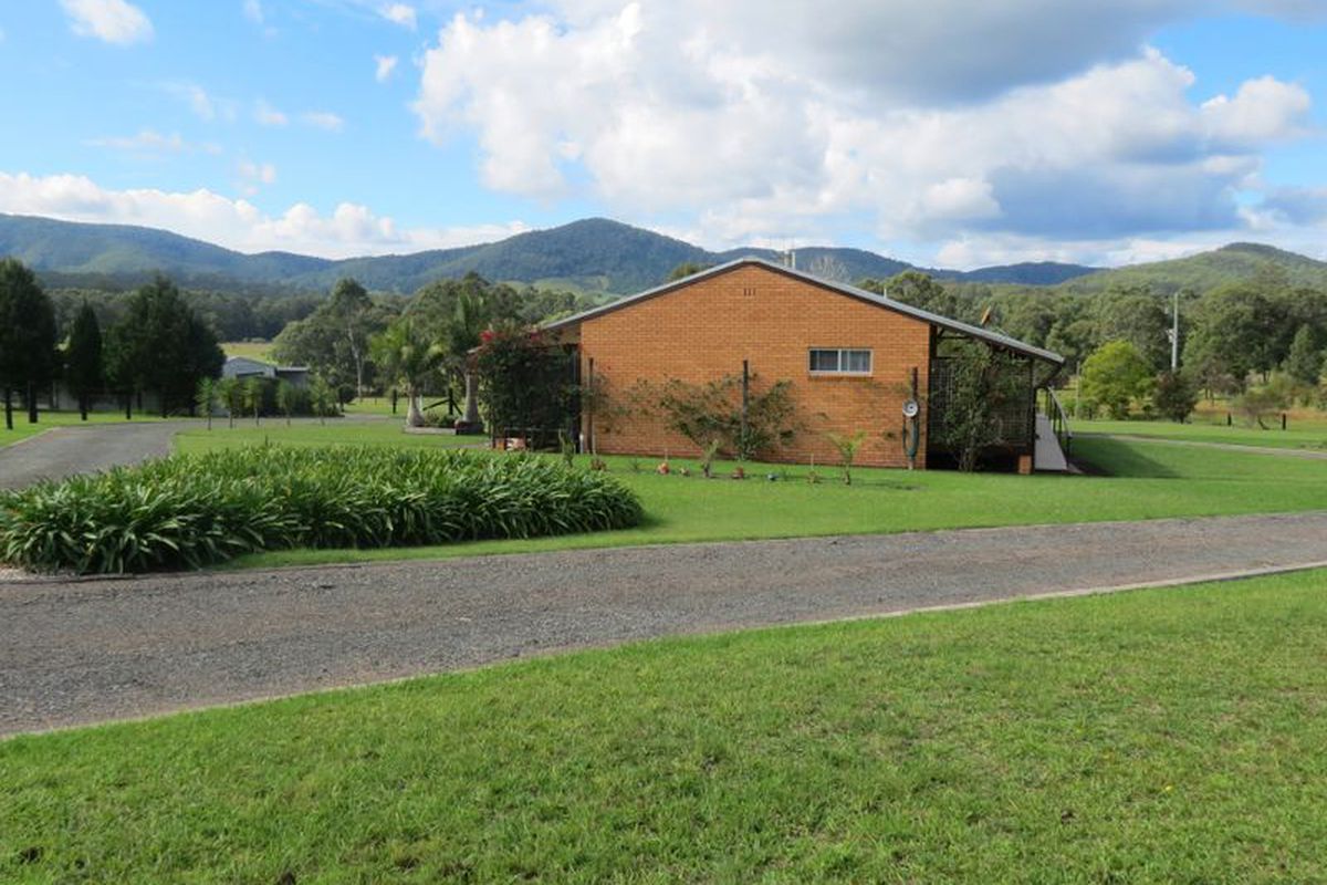 3870 The Bucketts Way, Krambach