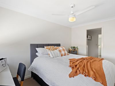 2 / 22 Cola Crescent, Wynnum West