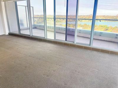 2006 / 87 Shoreline Drive, Rhodes