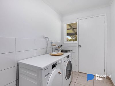 16 Rennie Street, Huntly