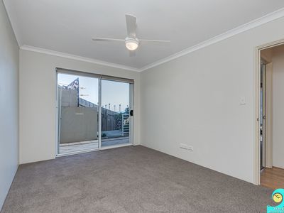 8 Knoll Rise, Yanchep