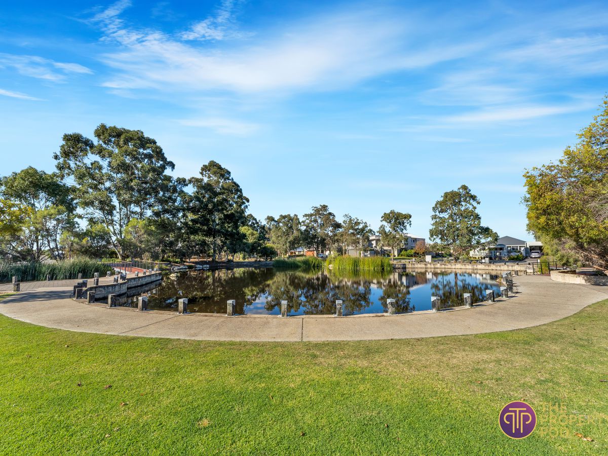 11 The Grandstand, Harrisdale