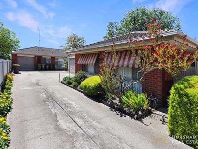 2 / 5 George Street, Horsham