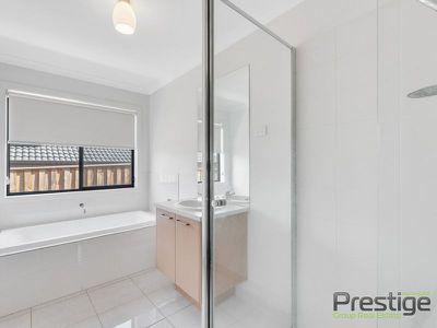 24 Blackwattle Court, Mernda