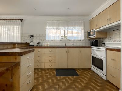16 Palaroo Street, Swan Hill