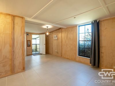 21 Torrington road , Torrington