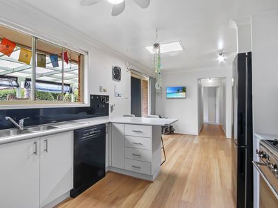 42 Mummaga Lake Drive, Dalmeny