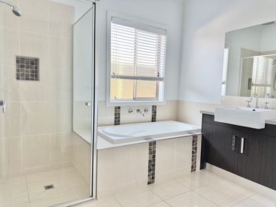 3 Tillbrook Drive, Wyndham Vale