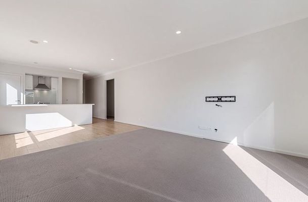 100 Bluebell Drive, Craigieburn