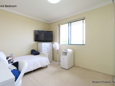 4 / 2 Edgar Street, Auburn