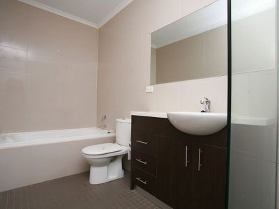 32 / 25 Chelmsford Avenue, Botany