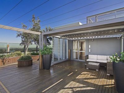 R215 / 200-220 Pacific Highway, Crows Nest
