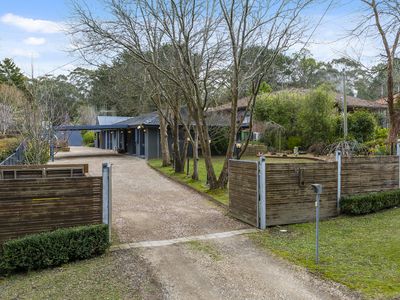 10 Hotham Avenue, Mount Macedon