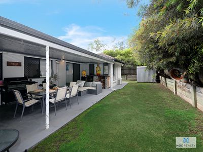 6 Eric Drive, Blackstone