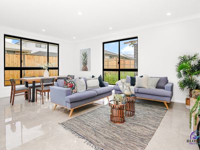 8 Rhinelander Road, Box Hill
