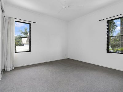 2 / 15 Doonella Street, Tewantin