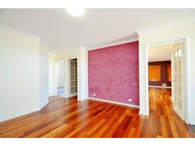 7 Japonica Heights, Halls Head