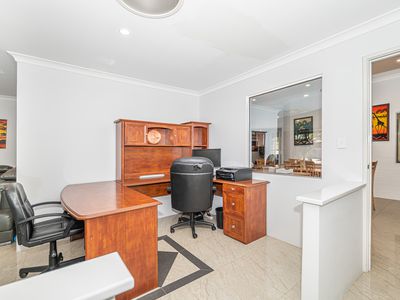 15 Frampton Crescent, Canning Vale