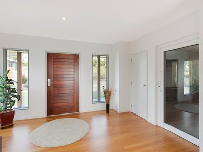 1 Kookaburra Court, Tura Beach