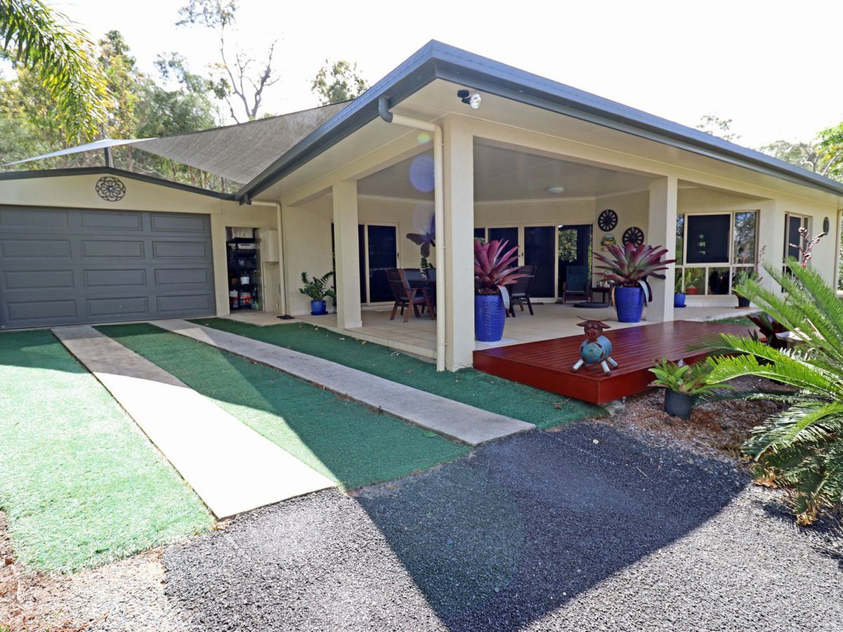 8 Eden Drive, Tinaroo