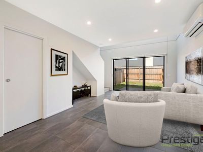 4 Modena Place, Cranbourne West
