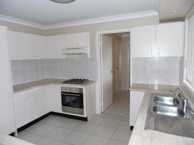 46 Coronation Drive, Green Valley