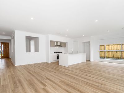 17 Cove Avenue, Skennars Head
