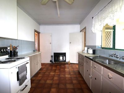 309 McKay Road, Compton
