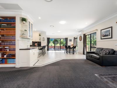 1188 Padman Drive, West Albury