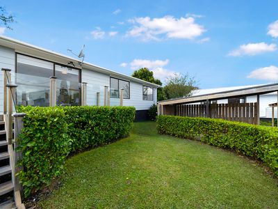 1 / 14 Moxham Grove, Massey