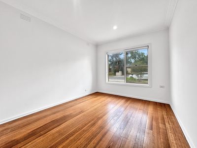 15 Dongola Road, West Footscray