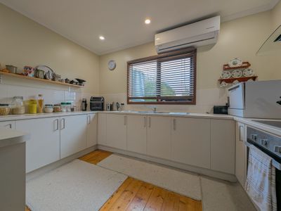 6 Scoresby Street, Kerang