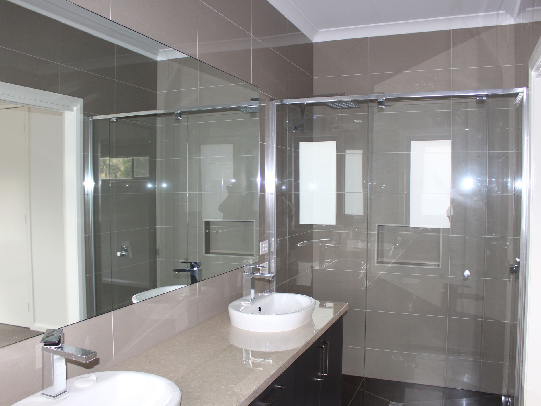 2 Holyrood Avenue, Newtown