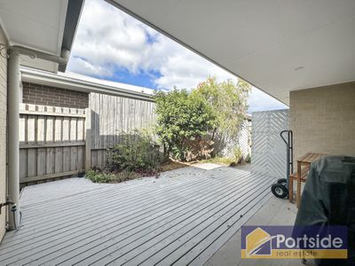 1 / 11 Yallimbah Avenue, Tanilba Bay