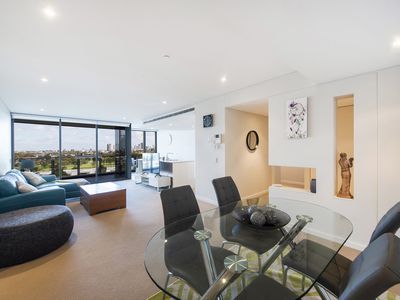 701 / 96 Bow River Crescent, Burswood