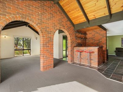 126-128 Bank St, Howlong