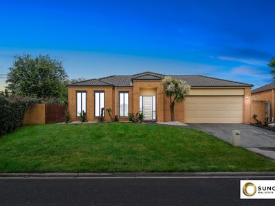 14 Meribel Way, Lynbrook