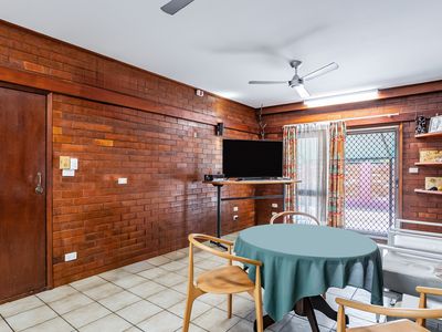 9 Mimosa Street, Holloways Beach