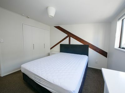11 / 7 Liverpool Street, City Centre