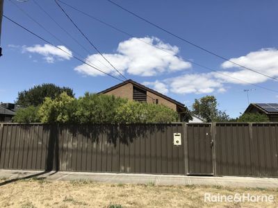 18 Marchant Crescent, Sunshine West