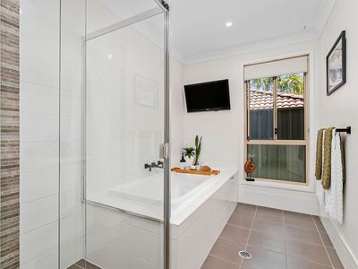 19 Forrest Street, Oak Flats