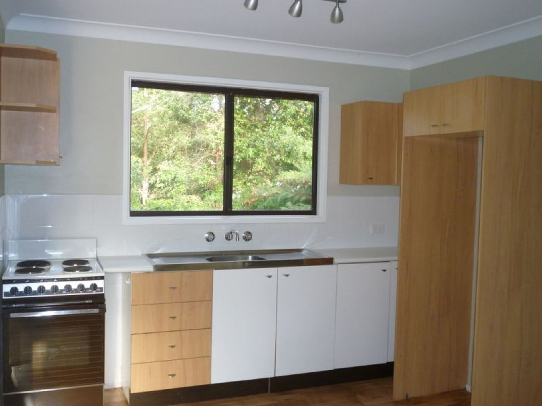 1 Ross Avenue, Narrawallee