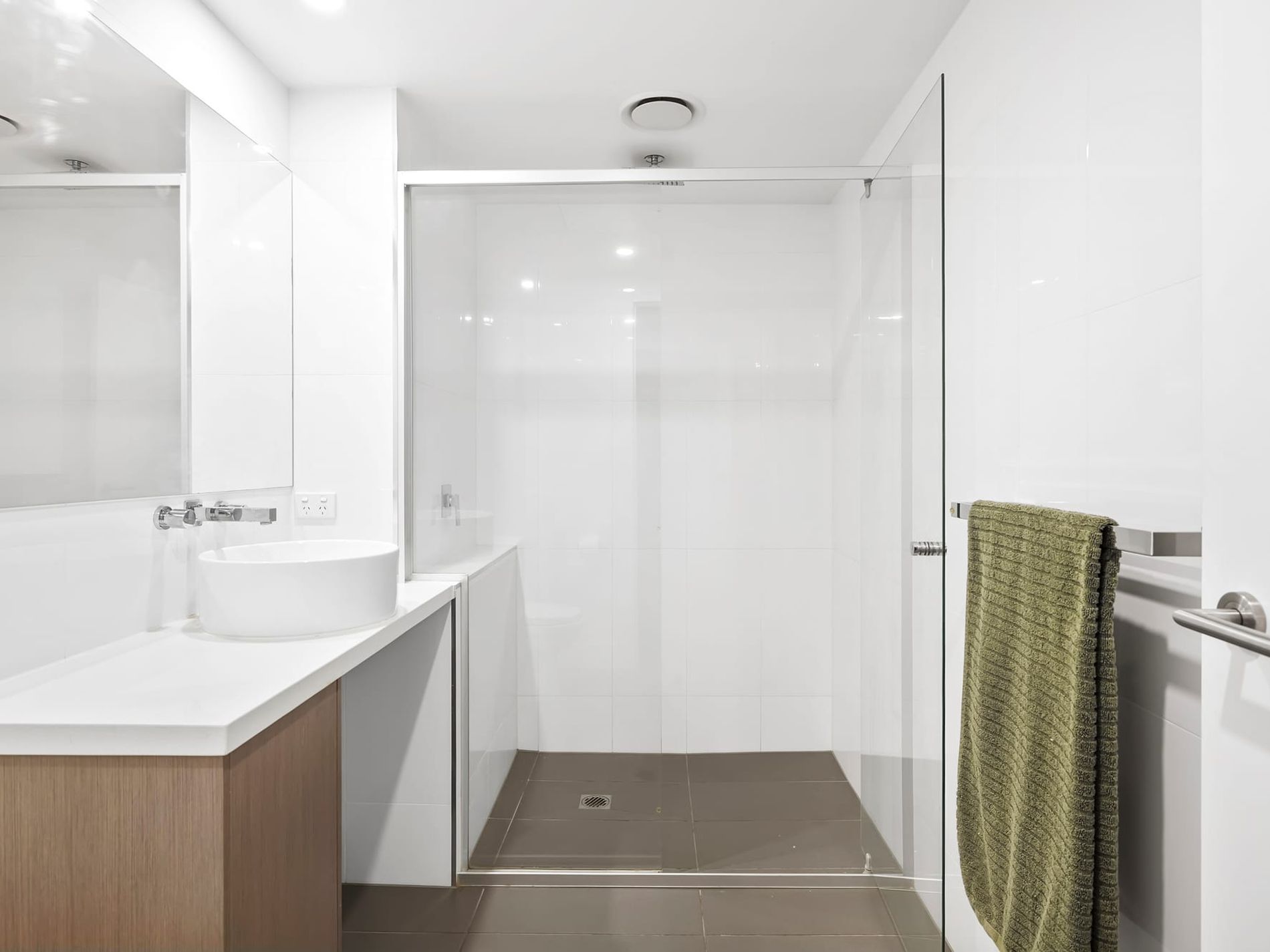 7 / 35 Clarence Road, Indooroopilly